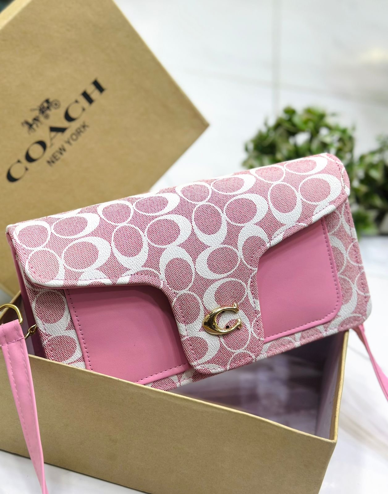 Classic Printed Chain Crossbody
