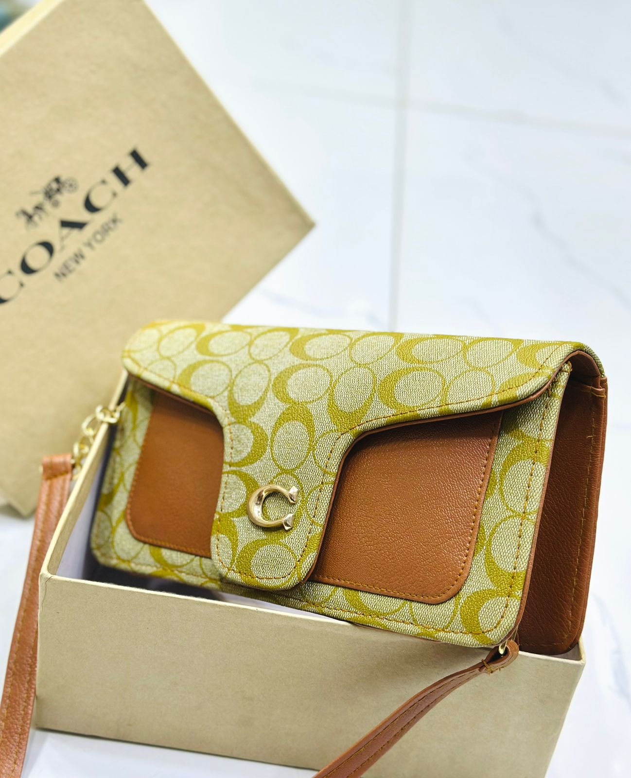 Classic Printed Chain Crossbody